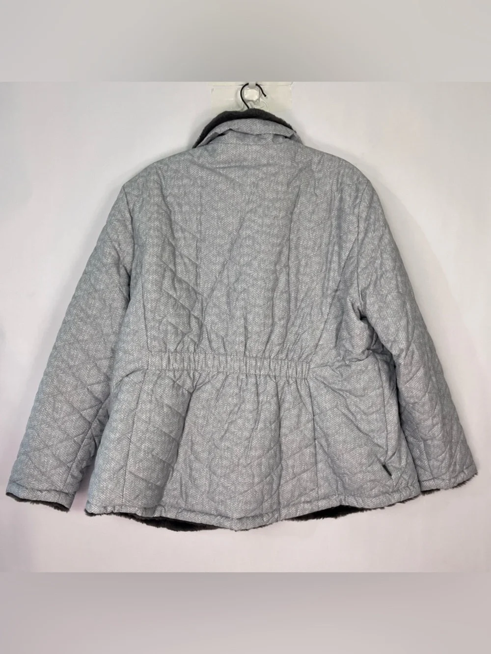 Women’s Grey Quilted Puffer Jacket coat fully lined fits like Extra large XL